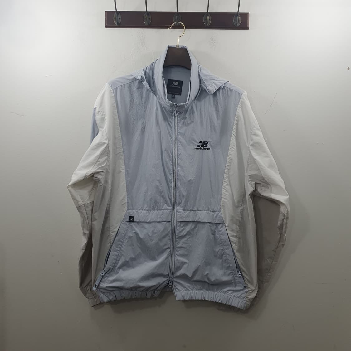 2XL 뉴발란스 남성 윈드브레이커 캐주얼 투웨이 후드 바람막이 자켓 상품이미지1