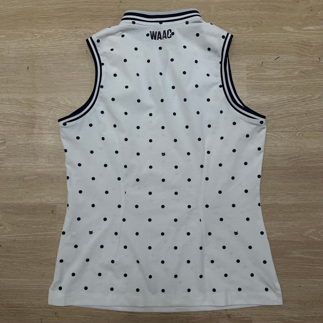 왁 WAAC 여성 도트 패턴 골프 웨어 민소매 3 상품이미지5
