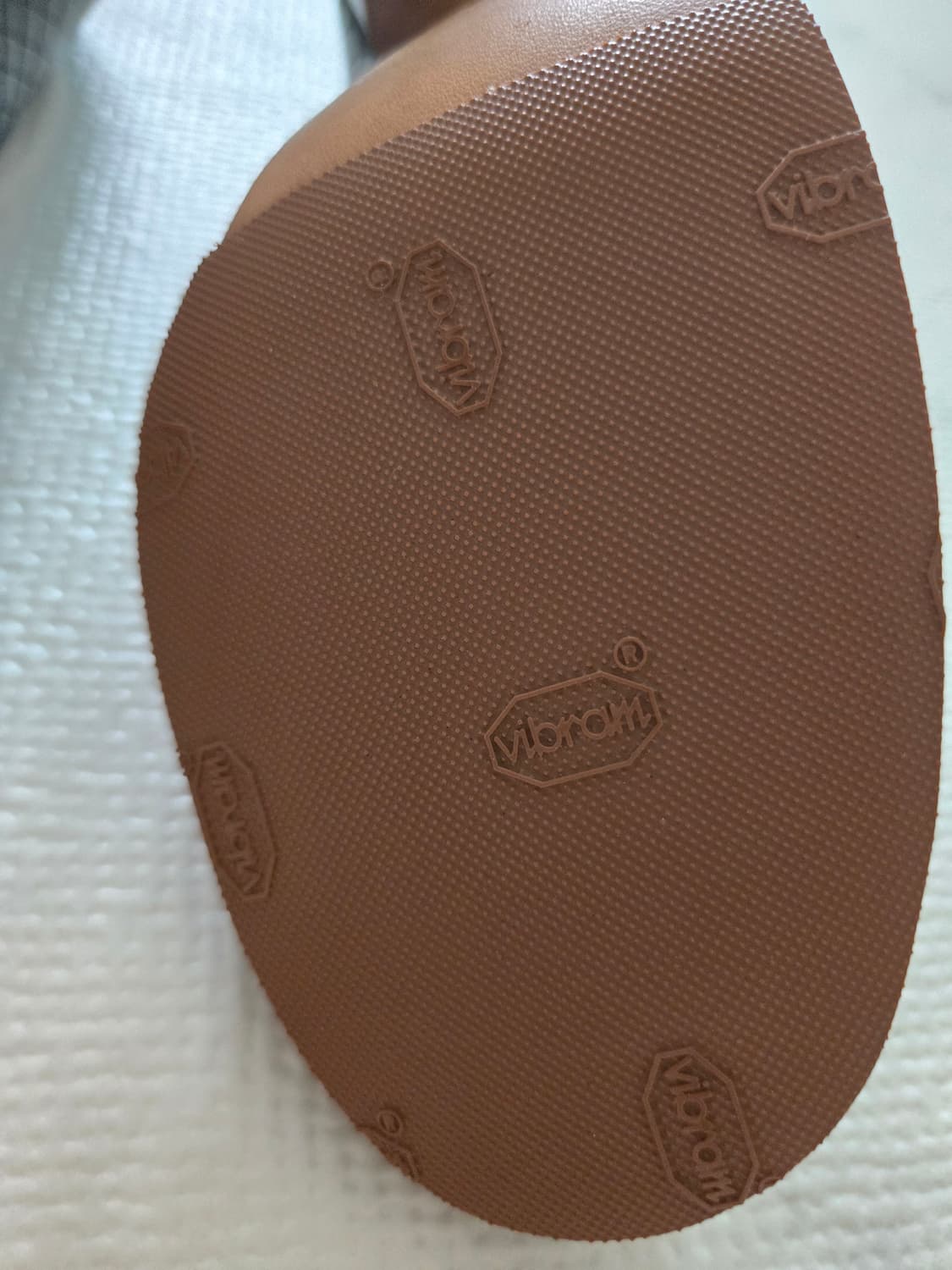 샤넬 퀼팅 레더 라운드 토 펌프스 힐 상품이미지7