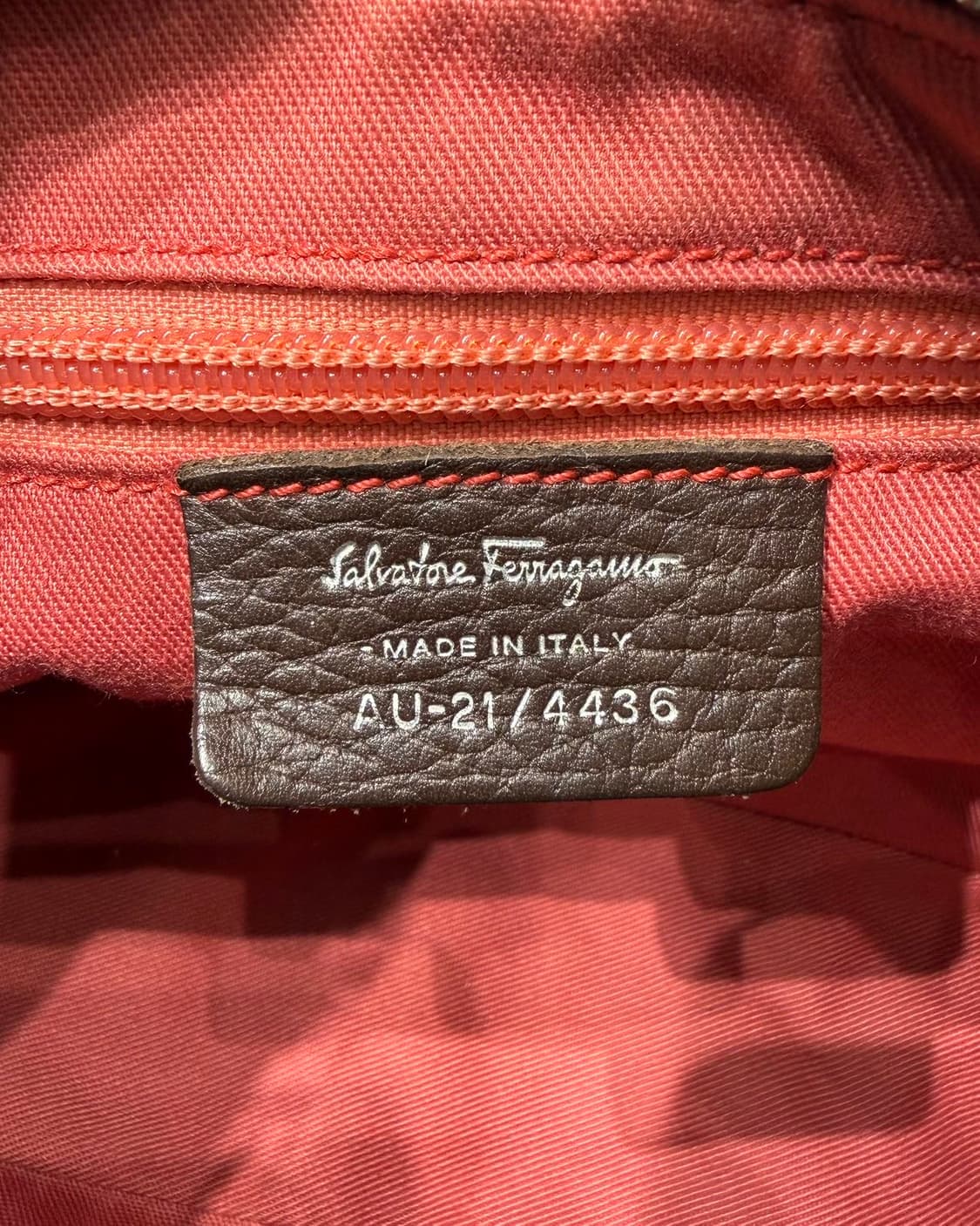 페라가모 레드 간치니 캔버스 호보백  상품이미지7