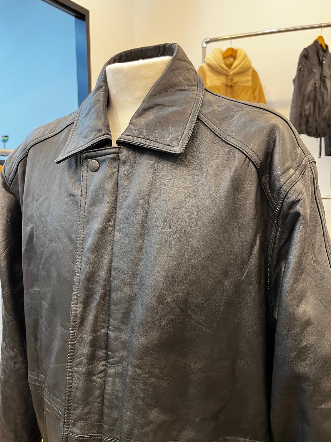 Durante 양가죽 레더 코트 상품이미지3