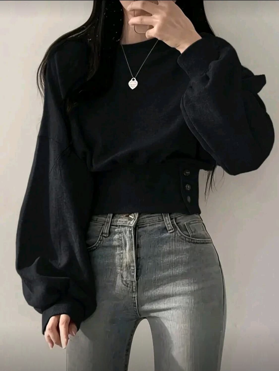 허리 체형 보정 버튼 크롭 맨투맨 여성봄맨투맨 20대 프린팅맨투맨 기본티 상품이미지1