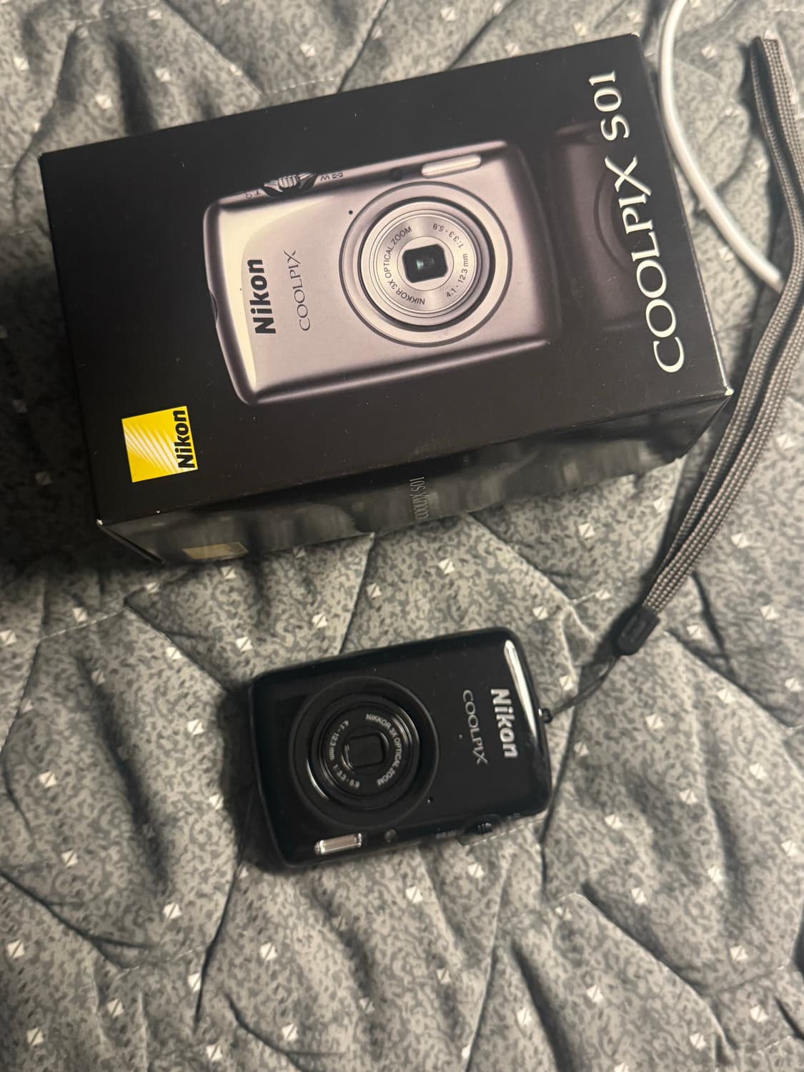 니콘 s01 블랙 풀박스 (작레 O) 상품이미지1