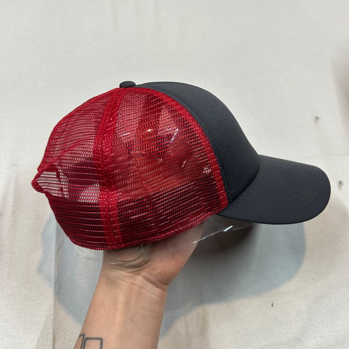 다이와 메쉬캡 모자 회색/레드 상품이미지6