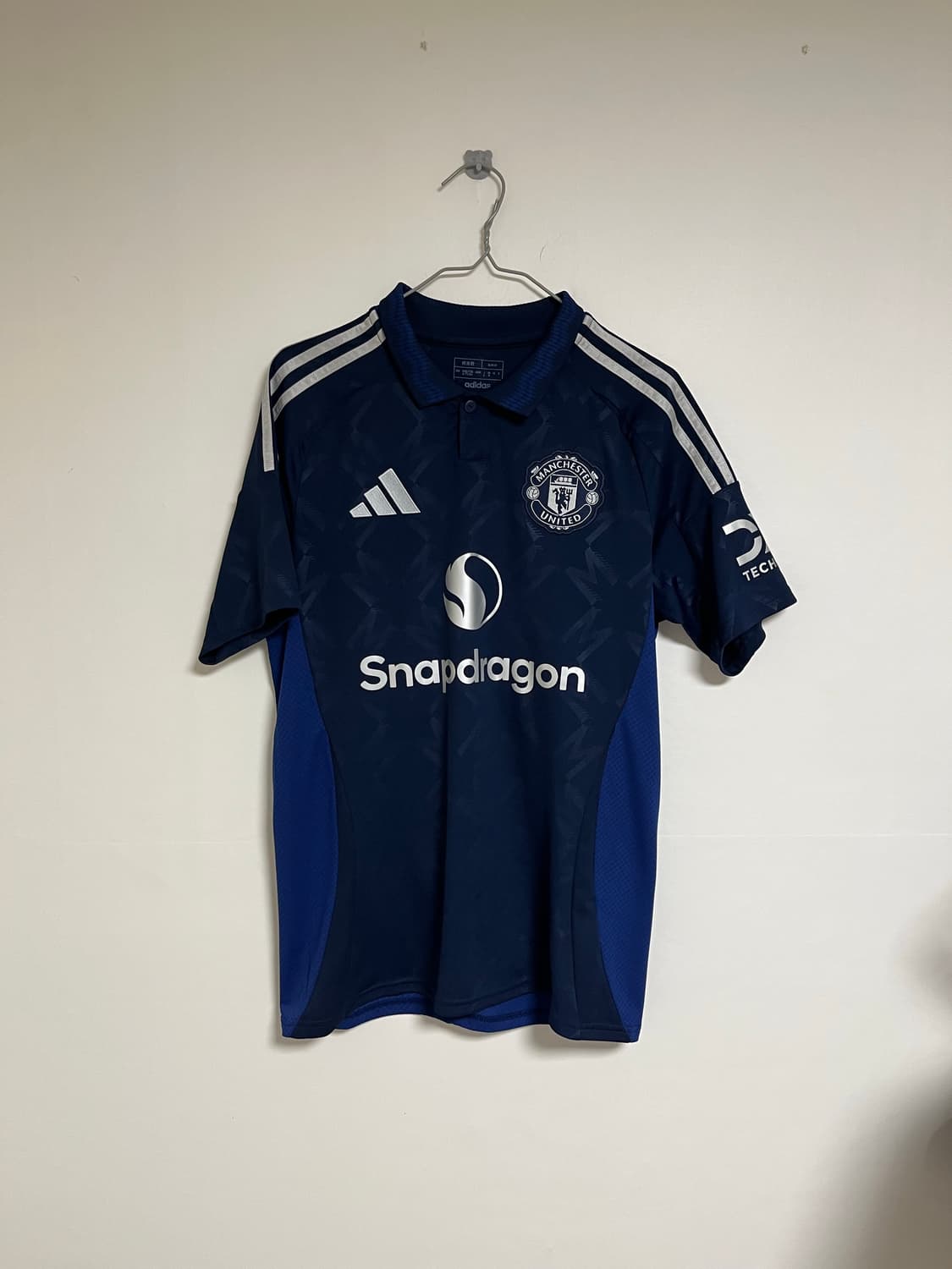 맨체스터 유나이티드 24-25 어웨이 레플리카 져지 상품이미지1