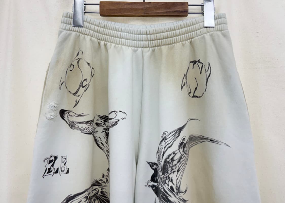 발렌시아가 24SS 타투 배기 스웻팬츠 상품이미지2