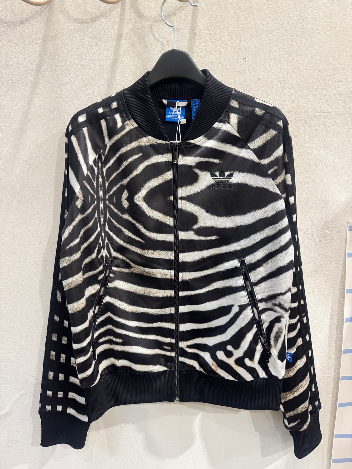 아디다스 오리지널 패턴 트랙탑 저지 상품이미지1