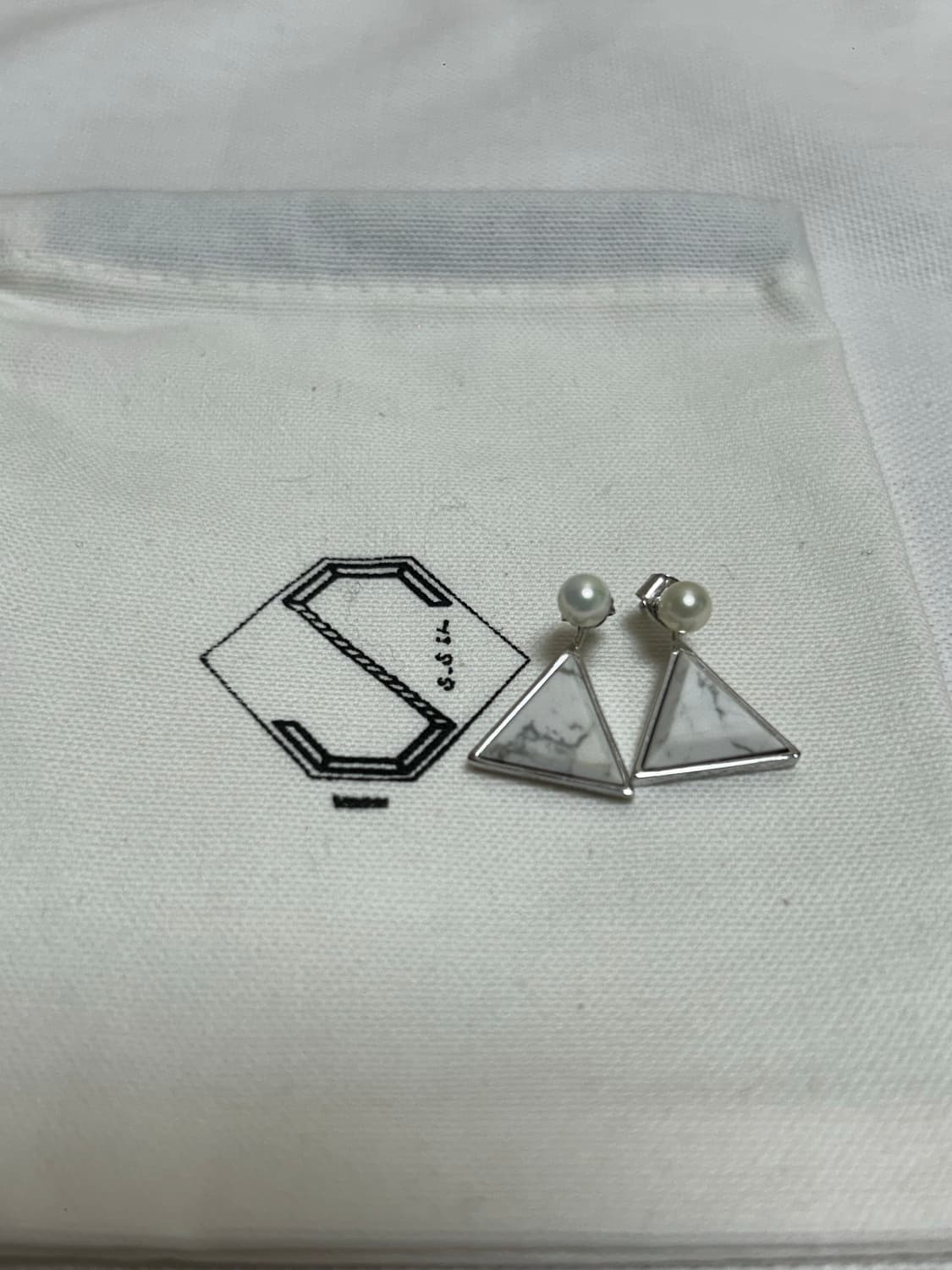 에스실 마블 삼각 귀걸이 상품이미지1