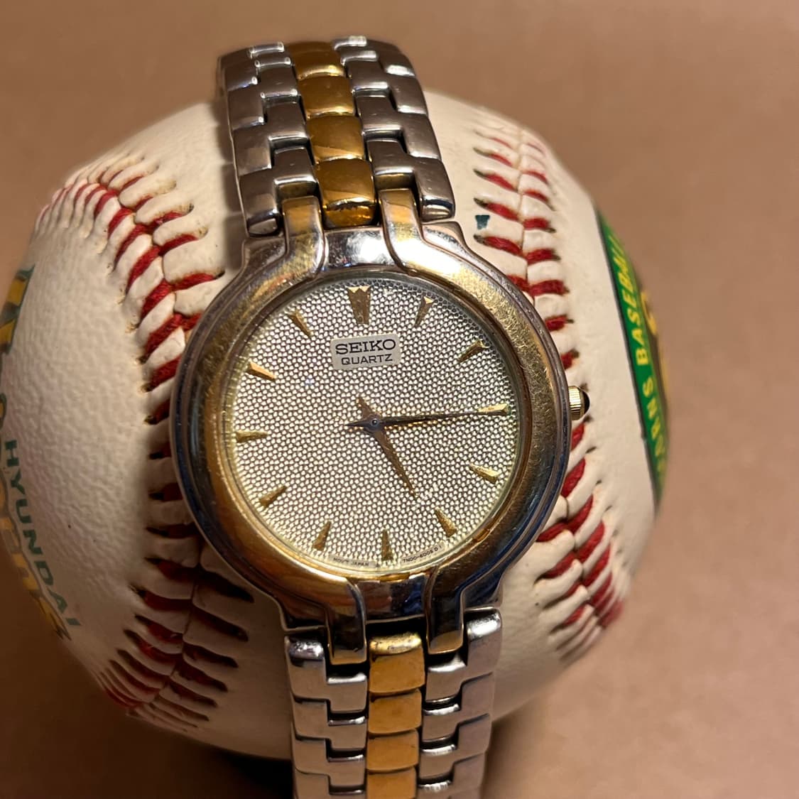 세이코 7N00-F060 빈티지 시계 골드 스파클 다이얼 투톤 상품이미지2