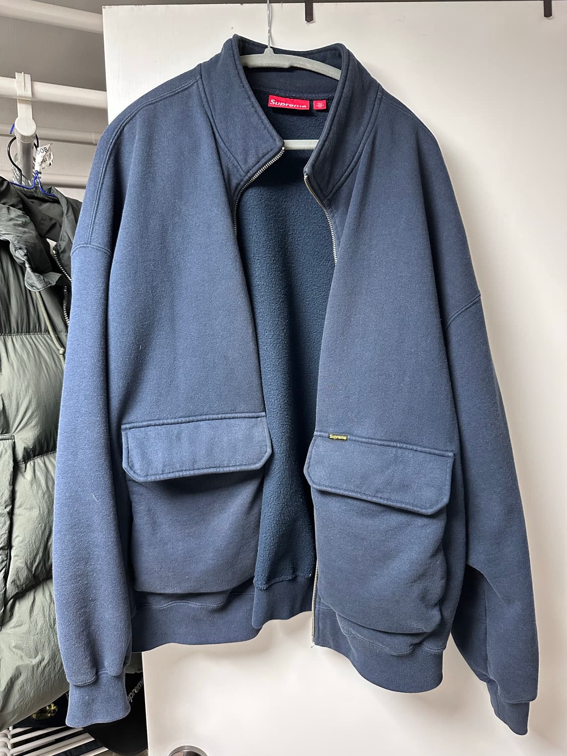 [XL] 슈프림 카고 포켓 집업 스웨트셔츠 네이비 - 23FW 상품이미지2