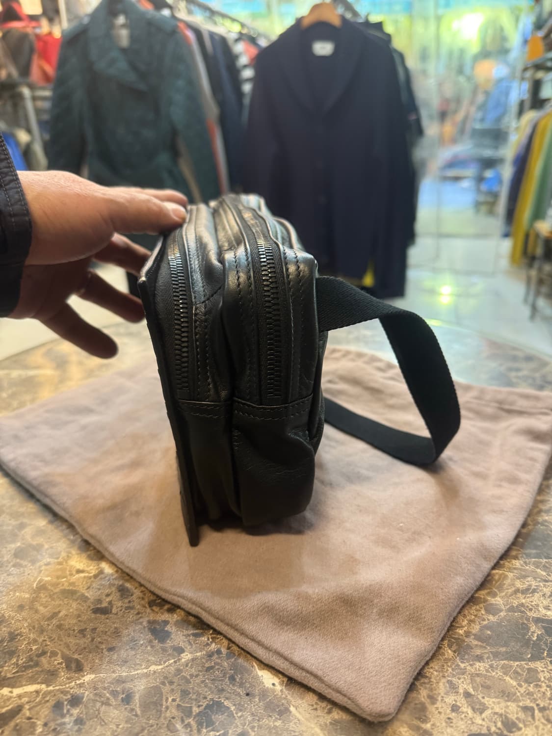 25ss 정품 보테카베네타 도큐먼트 벨트백 팝니다 상품이미지2