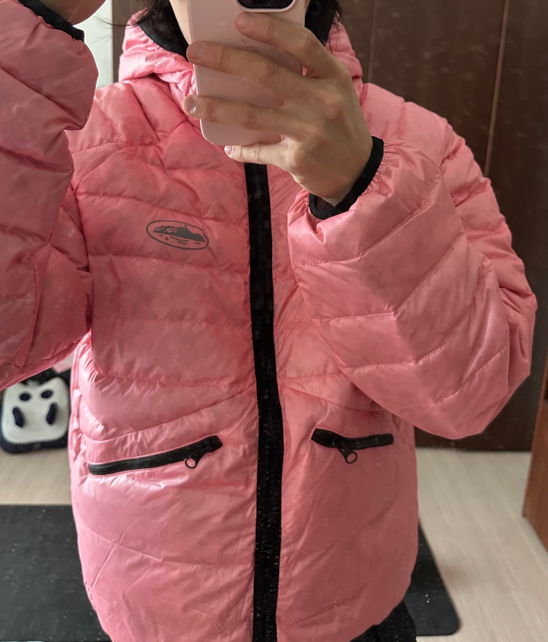Corteiz 핑크 경량패딩 M 상품이미지1