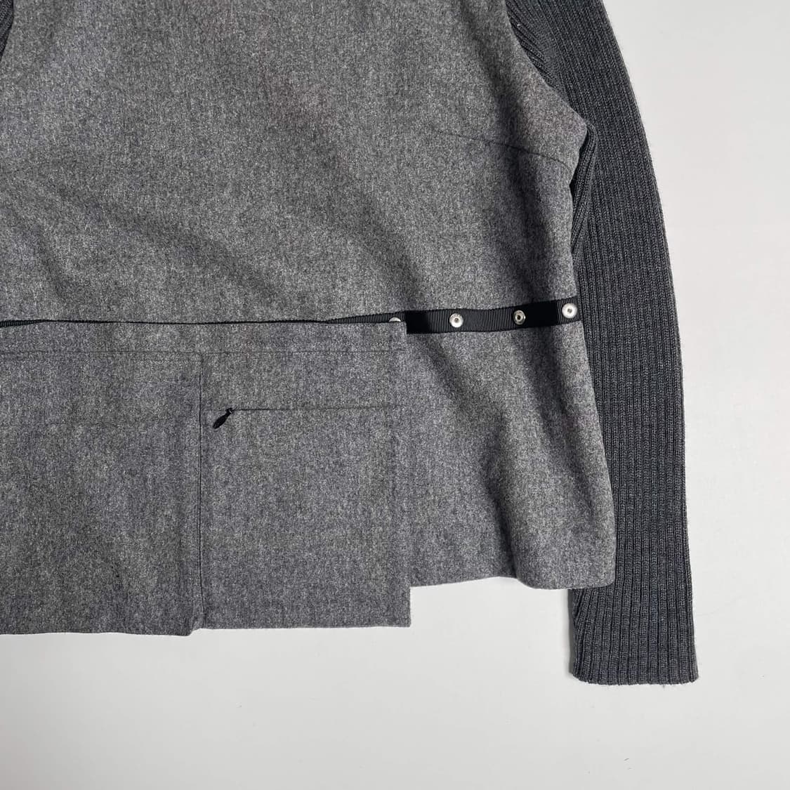 레이어드 탈부착 포켓 터틀넥 울 니트 상품이미지4