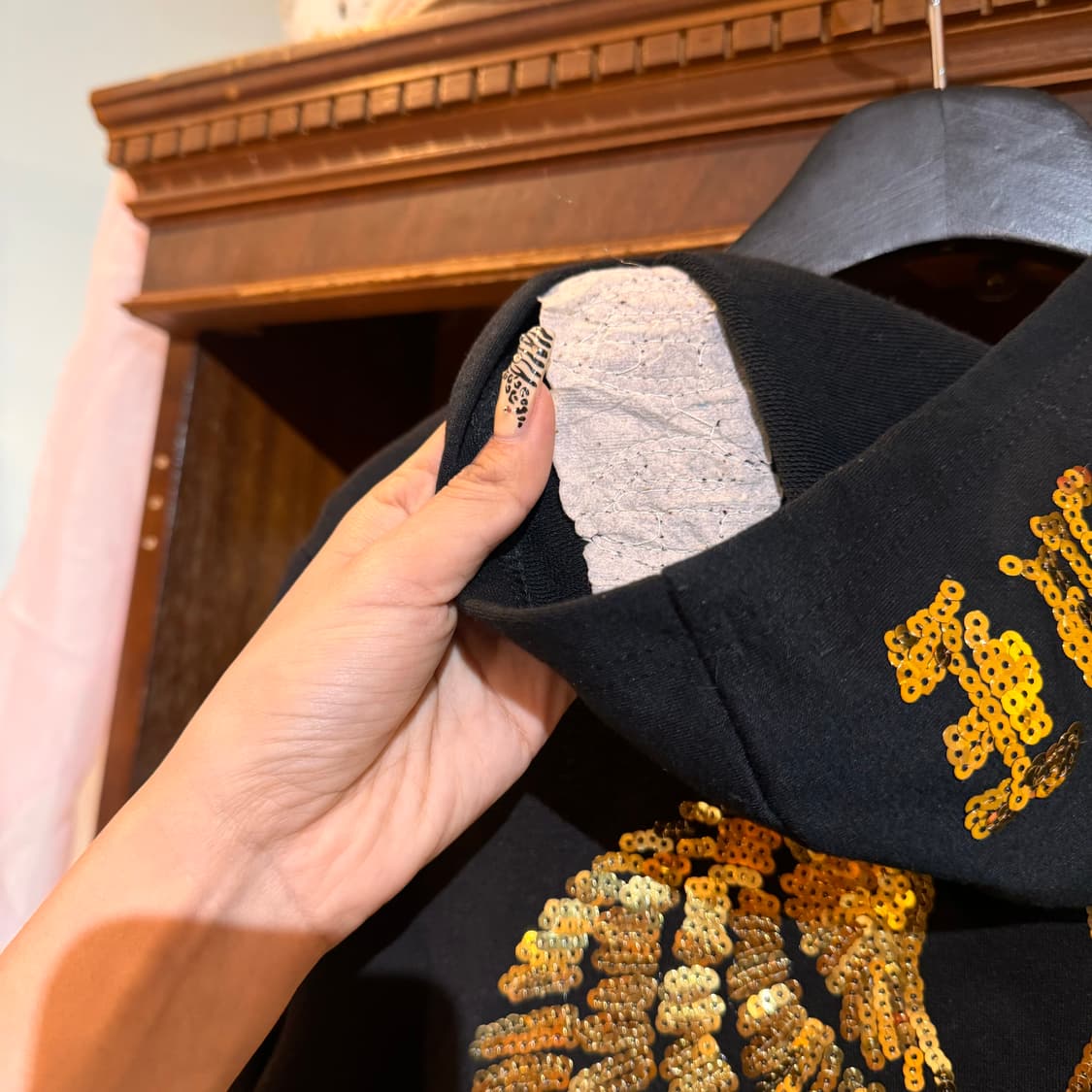 스팽글 백 윙포인트 후드집업 상품이미지7