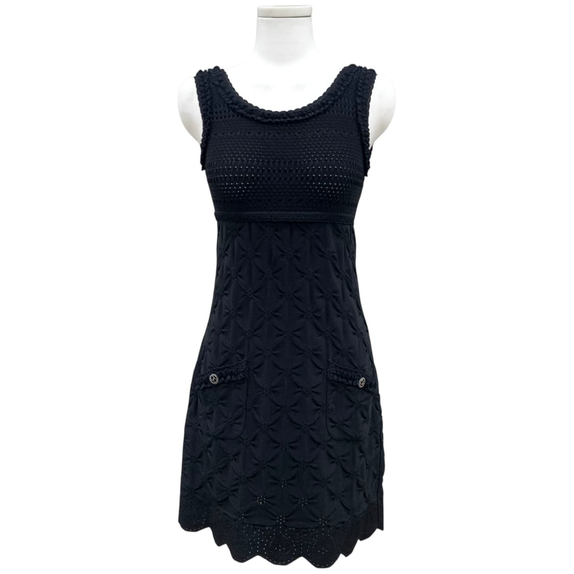 샤넬 CC 버튼 펀칭 니트 민소매 원피스 상품이미지1