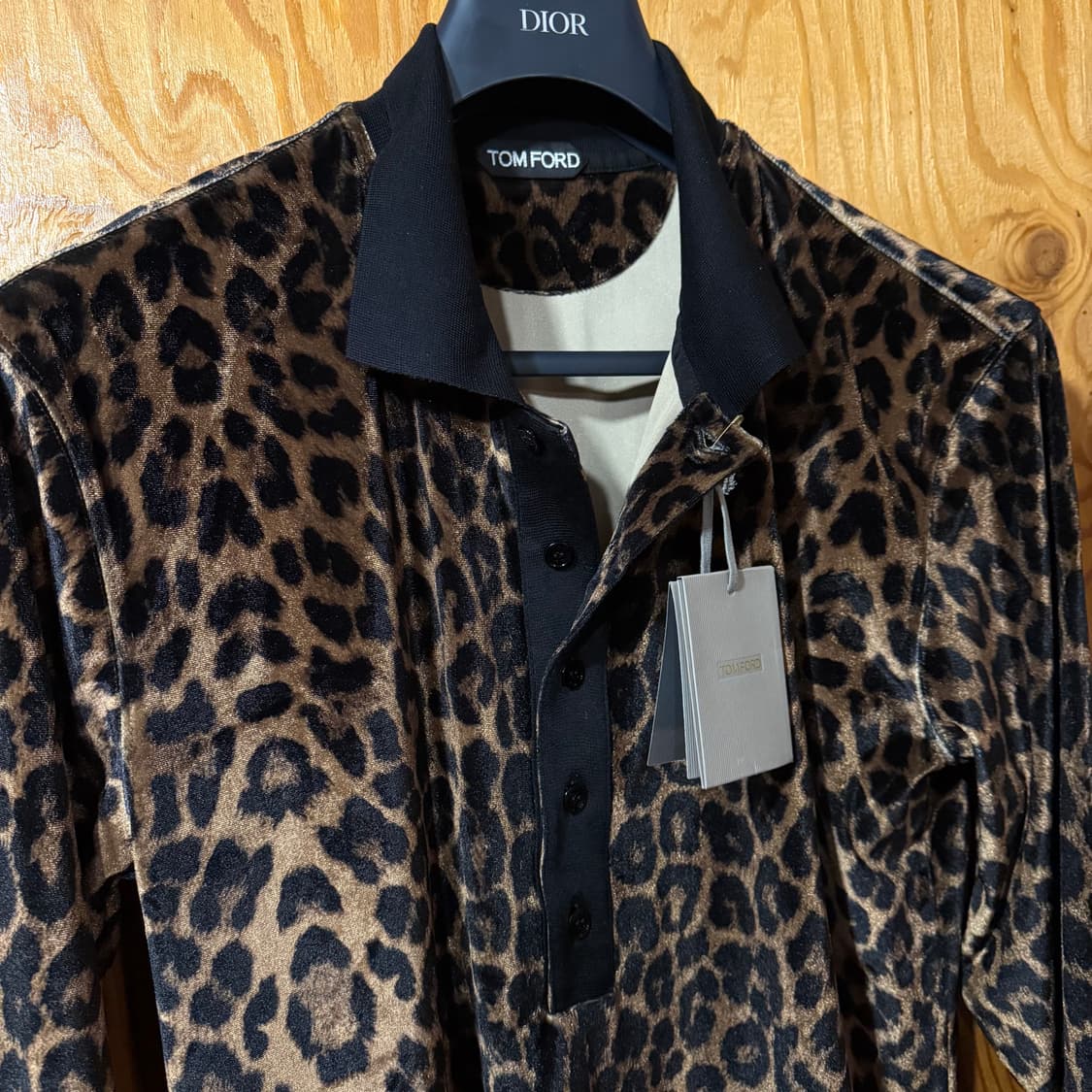 톰포드 24 S/S 레오파드 헨리넥 셔츠 새상품 판매 합니다. 상품이미지4