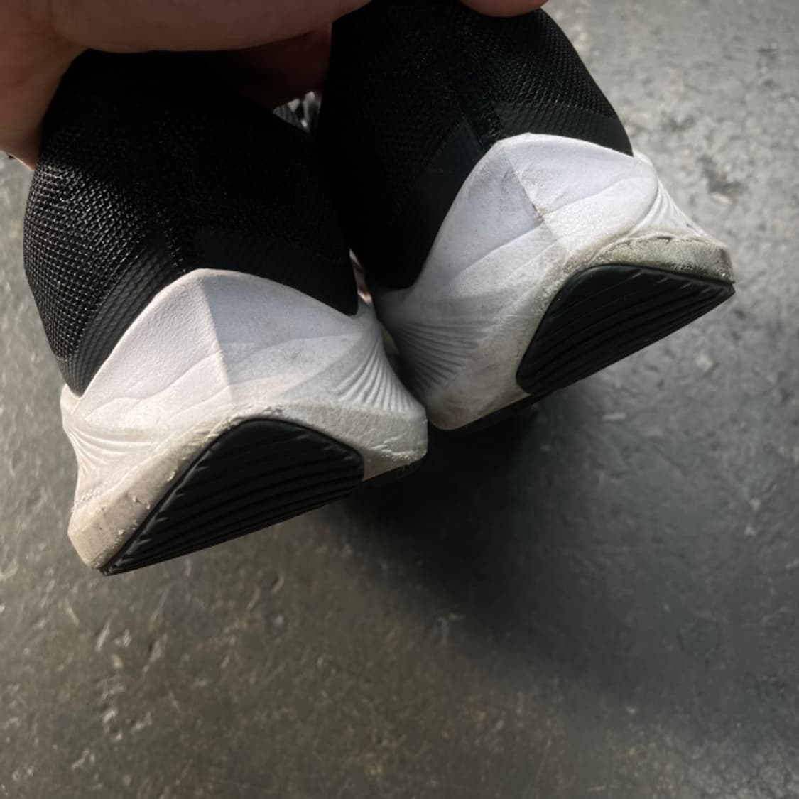 280 나이키 줌 원플로 8 런닝화 상품이미지4