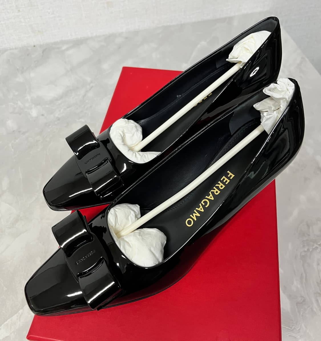 새상품) 페라가모 바라 펌프스 블랙 5사이즈 상품이미지2