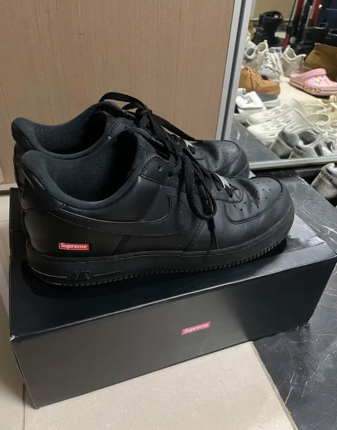 슈프림 에어포스 1 로우 블랙 285 상품이미지3