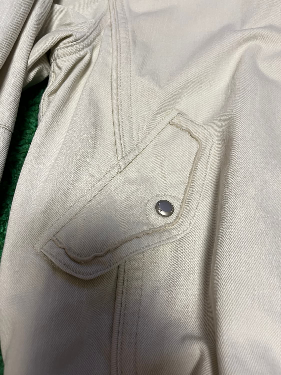 송지오옴므 시그니처 크림진 후드 MA-1 점퍼 상품이미지10