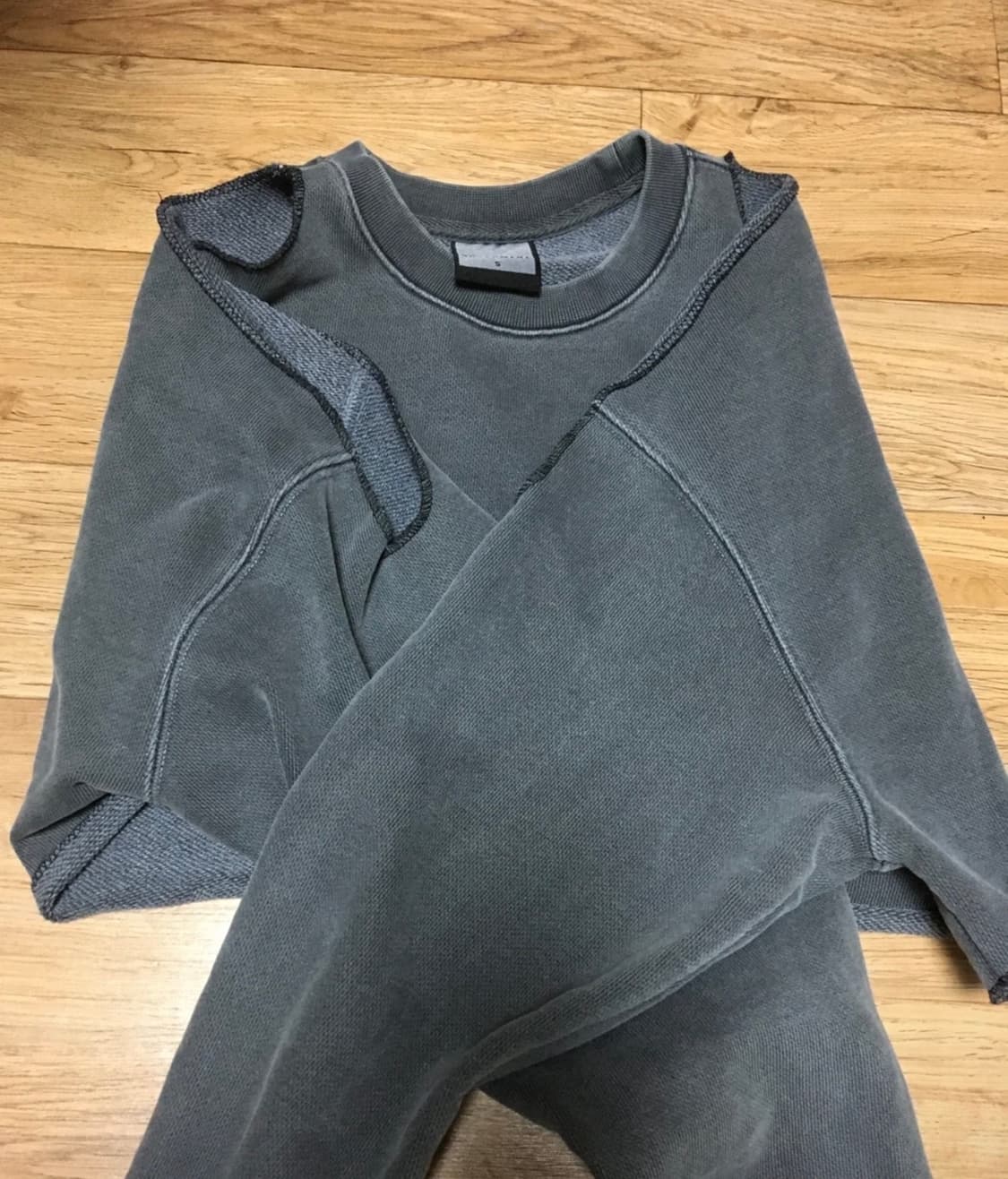 다트그레이 커스텀 맨투맨  상품이미지1