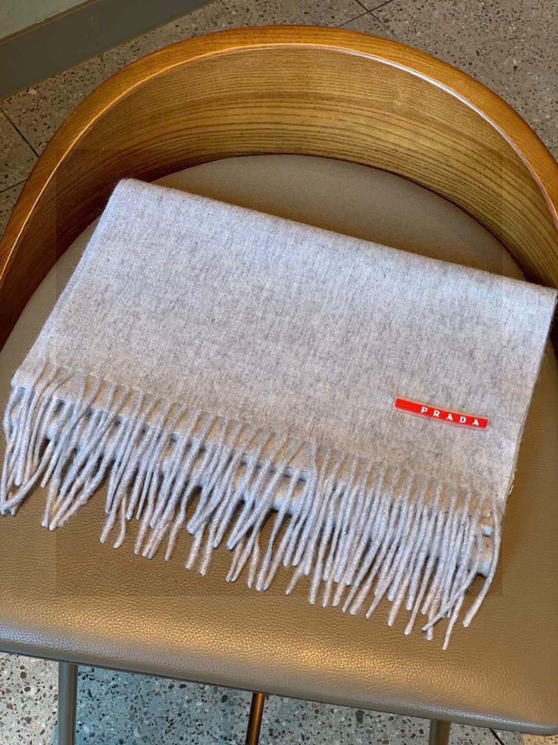 프라다 리나일론 개버딘 앤 울 스카프 상품이미지4