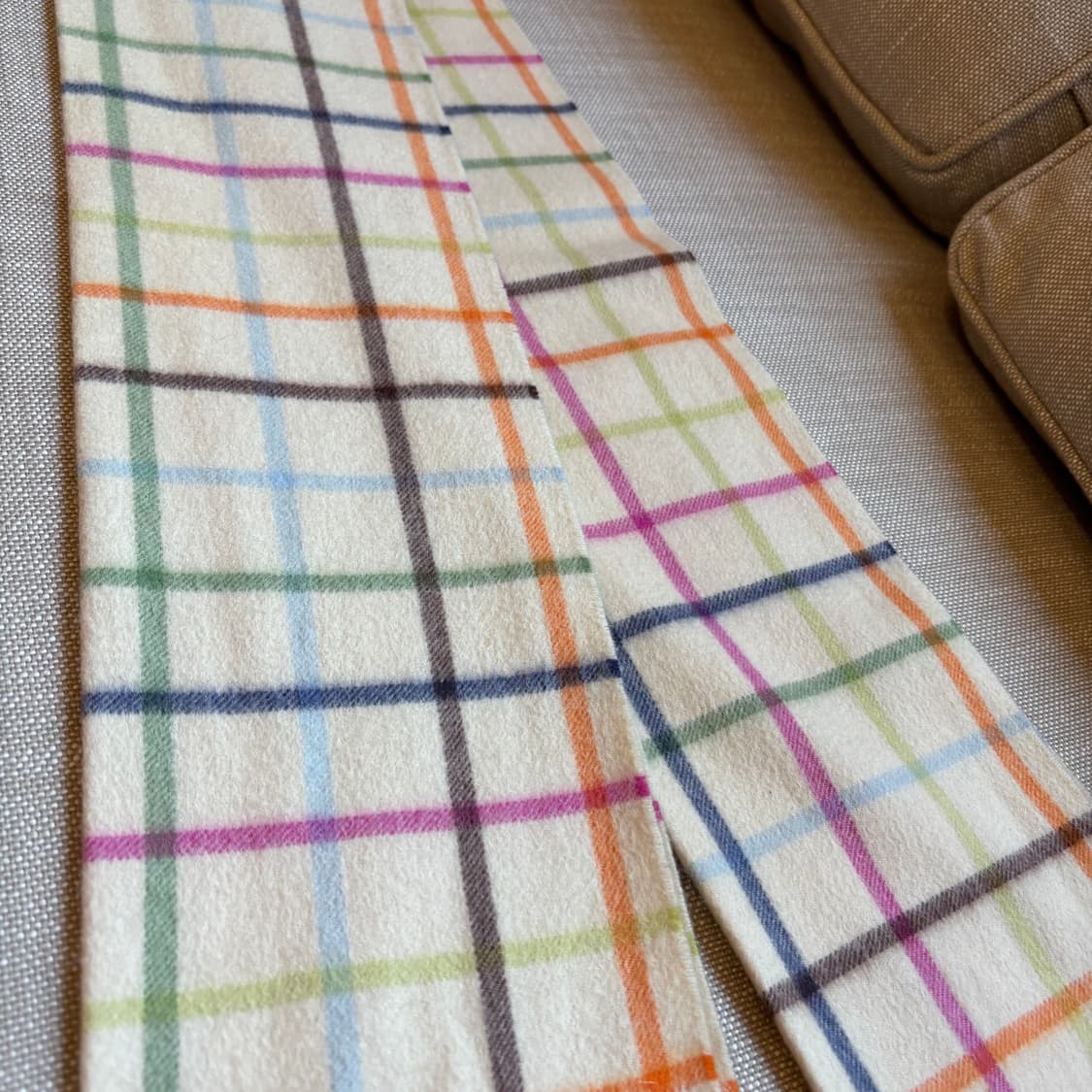 코치 멀티체크 머플러 캐시미어 100% 상품이미지9