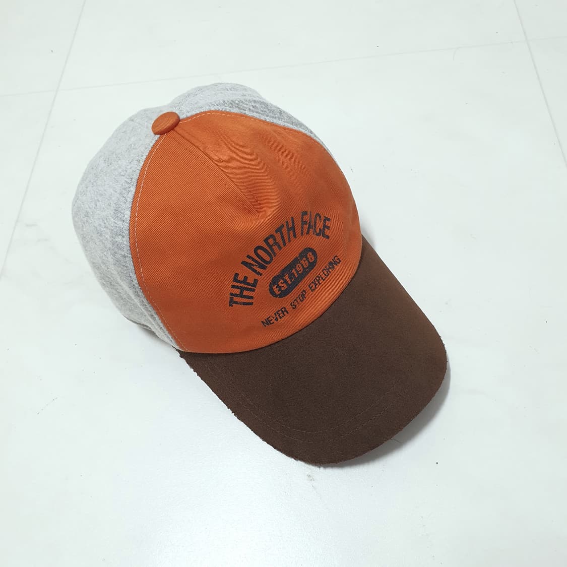 노스페이스 빈티지 스웨이드 투톤 트러커볼캡 상품이미지1