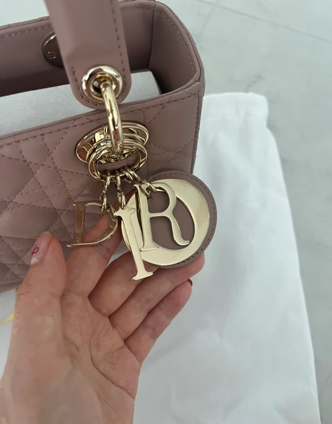 (정품)디올 레이디백 베이지 급처! 상품이미지3