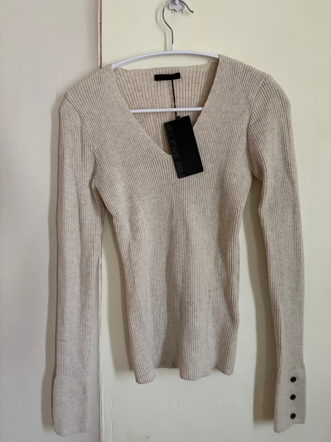 헬레네파리스 브이넥 니트 새상품 상품이미지1