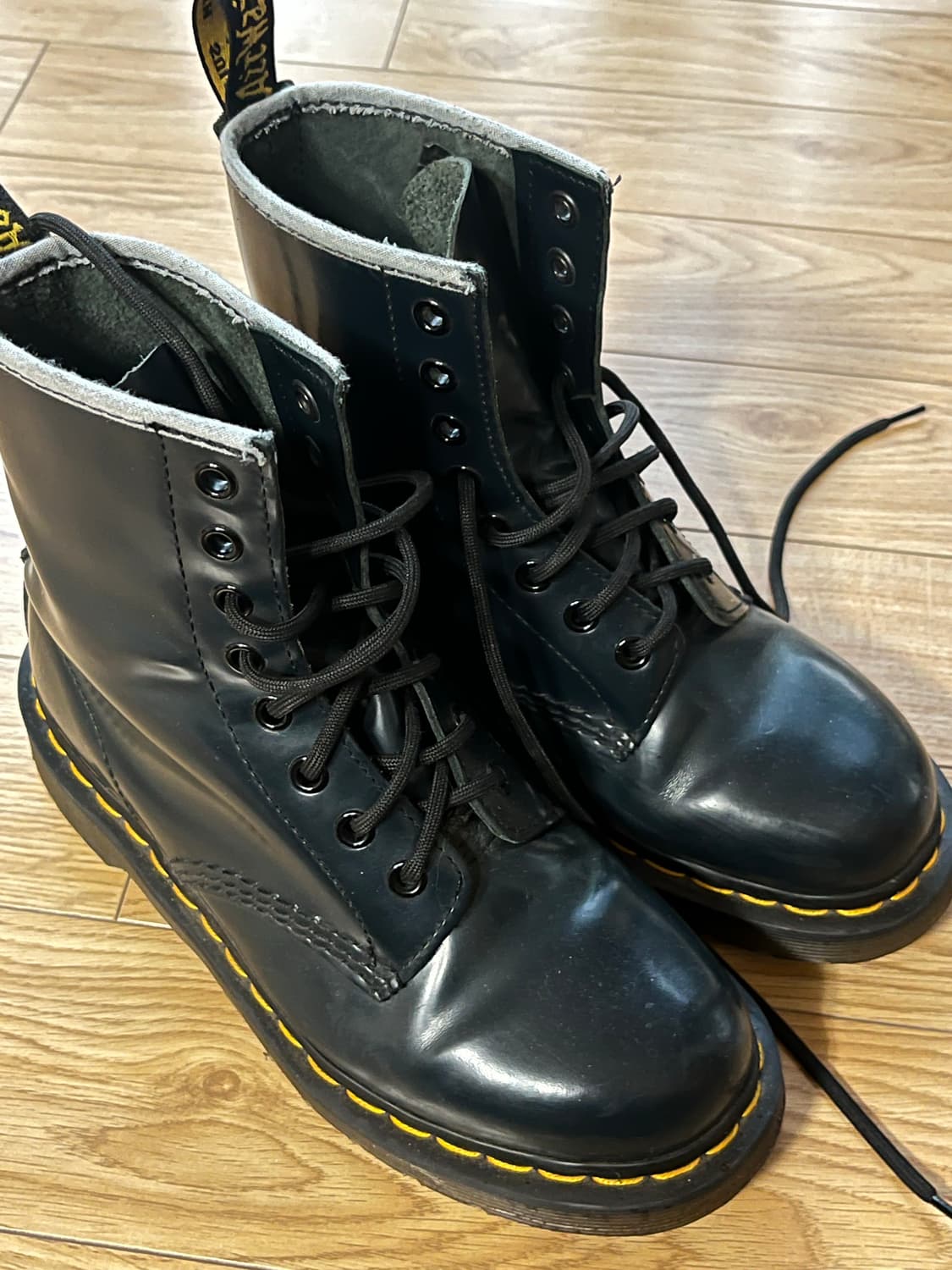 닥터마틴 네이비 부츠 UK4  상품이미지1