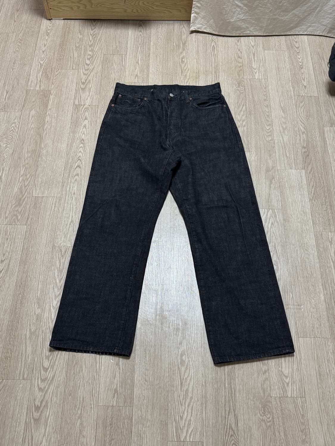 아웃스탠딩 30s 신치백 셀비지 블랙 데님팬츠 상품이미지1