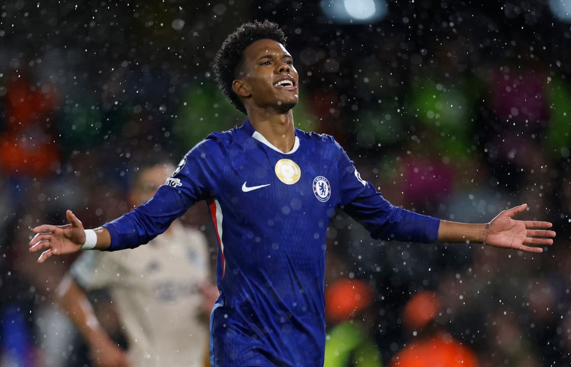 25-26 첼시 홈 긴팔 이스테방 상품이미지4