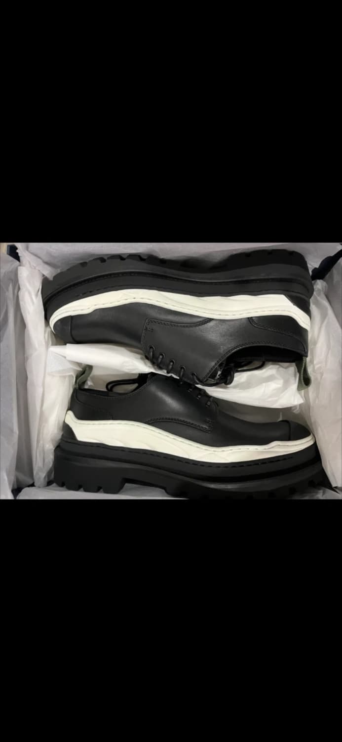 디올 사카이 더비 슈즈 블랙 42사이즈 새상품 상품이미지1