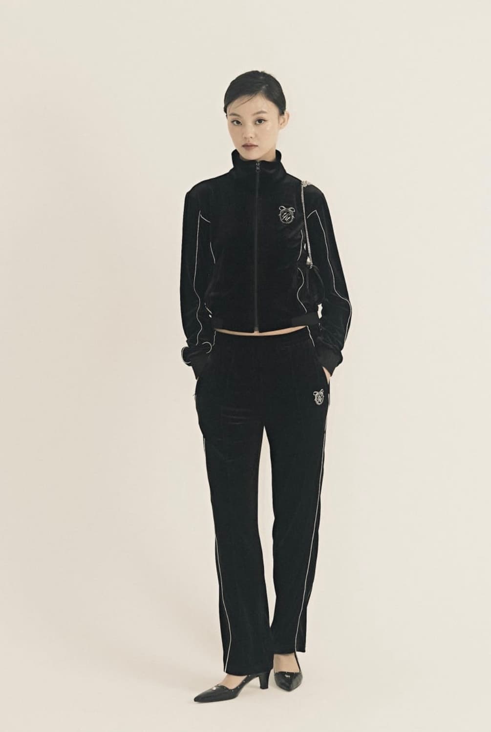 쓰리타임즈 엠파이어 벨벳 트랙 자켓 슬림핏 상품이미지2