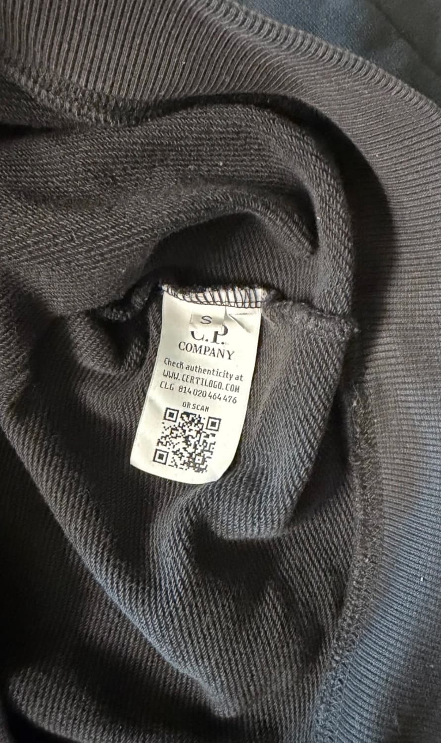 cp컴퍼니 렌즈 맨투맨 상품이미지4