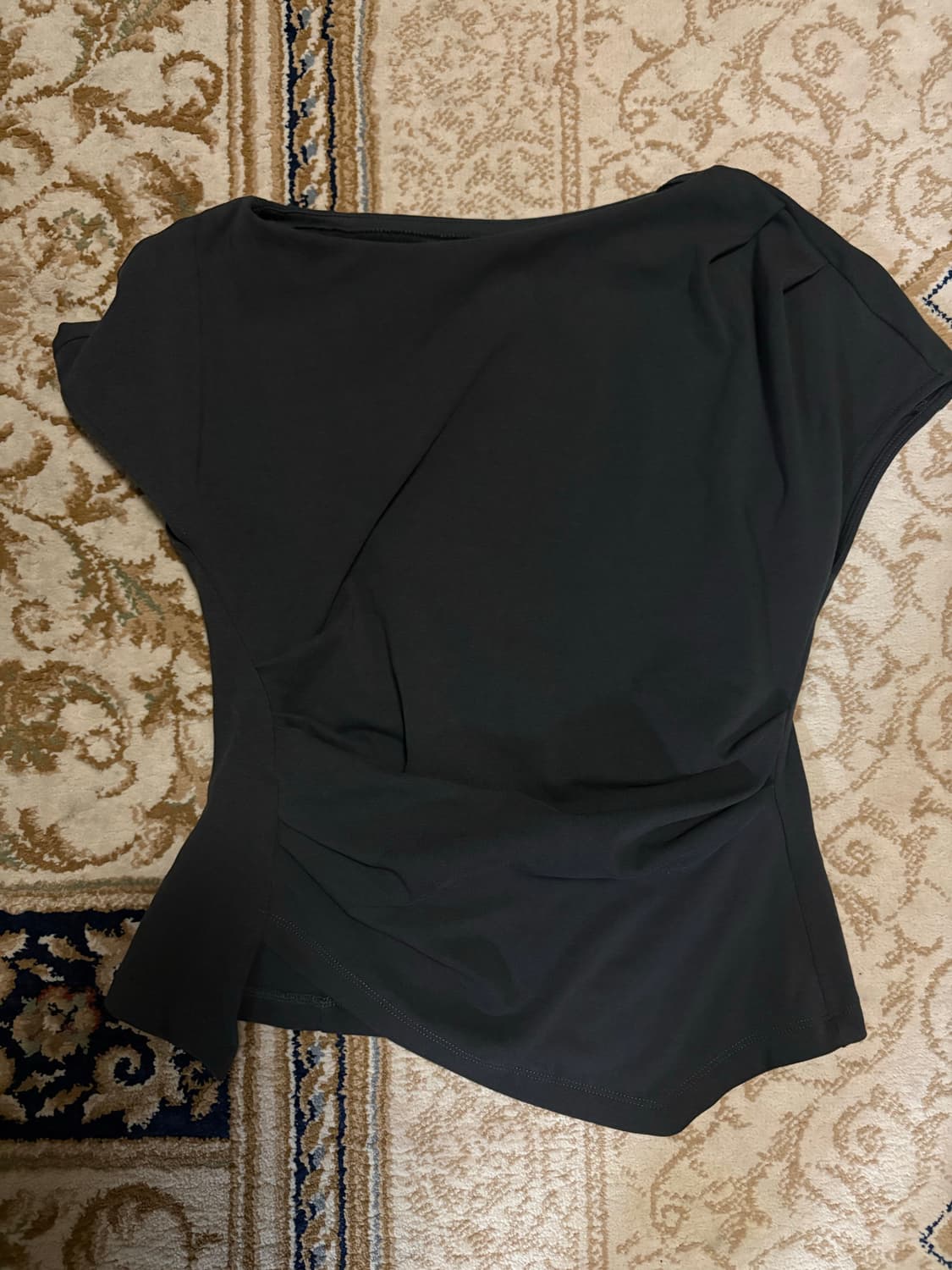 아틀리에나인 론드 턱 트위스트 블라우스  상품이미지4