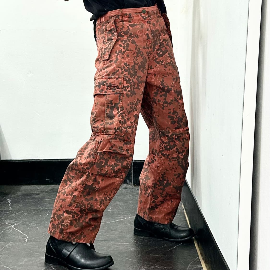 디젤 신형 오렌지 카모 파라슈트 카고 팬츠 상품이미지2
