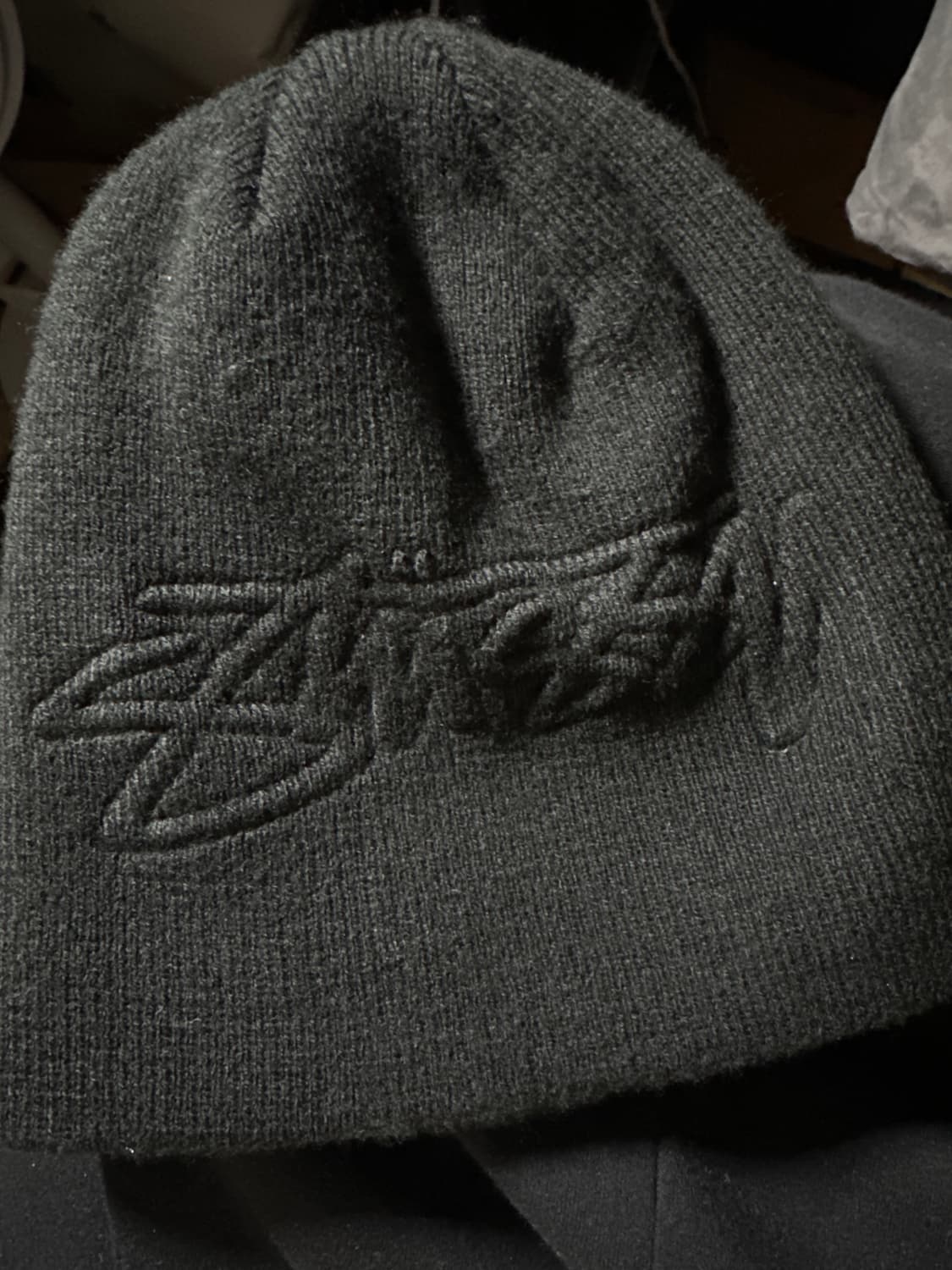 스투시 엠보스 스무스 스탁 스컬캡 비니 블랙 상품이미지1