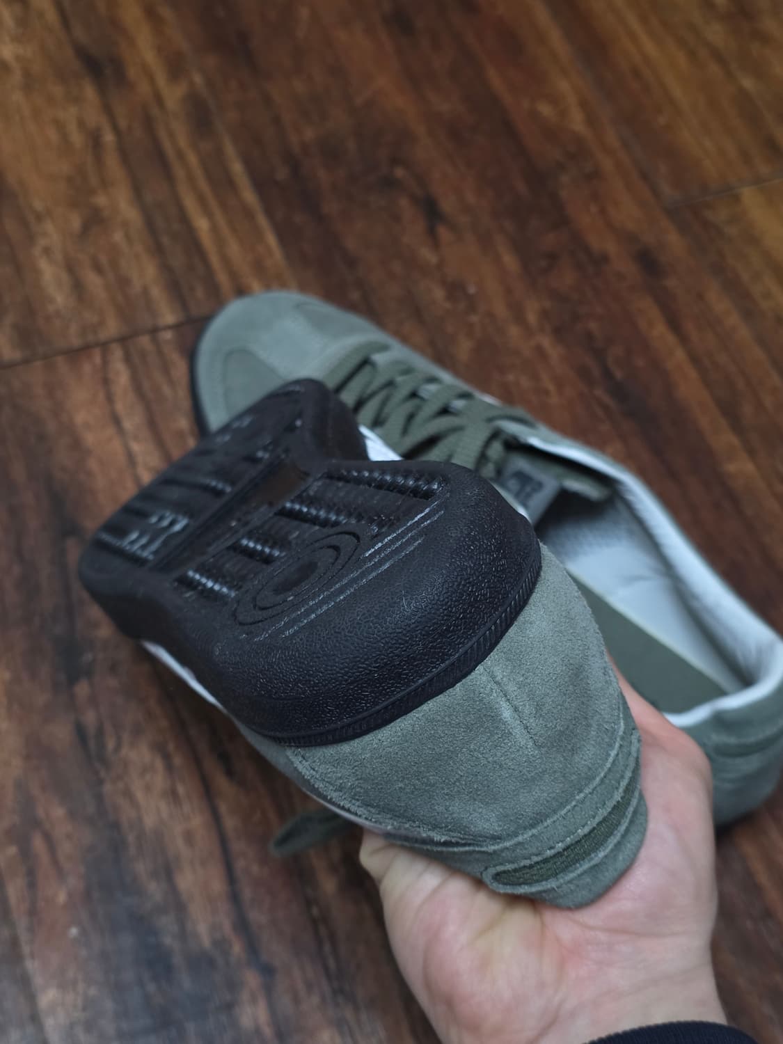 오니즈카타이거 도쿠텐 카키 상품이미지4