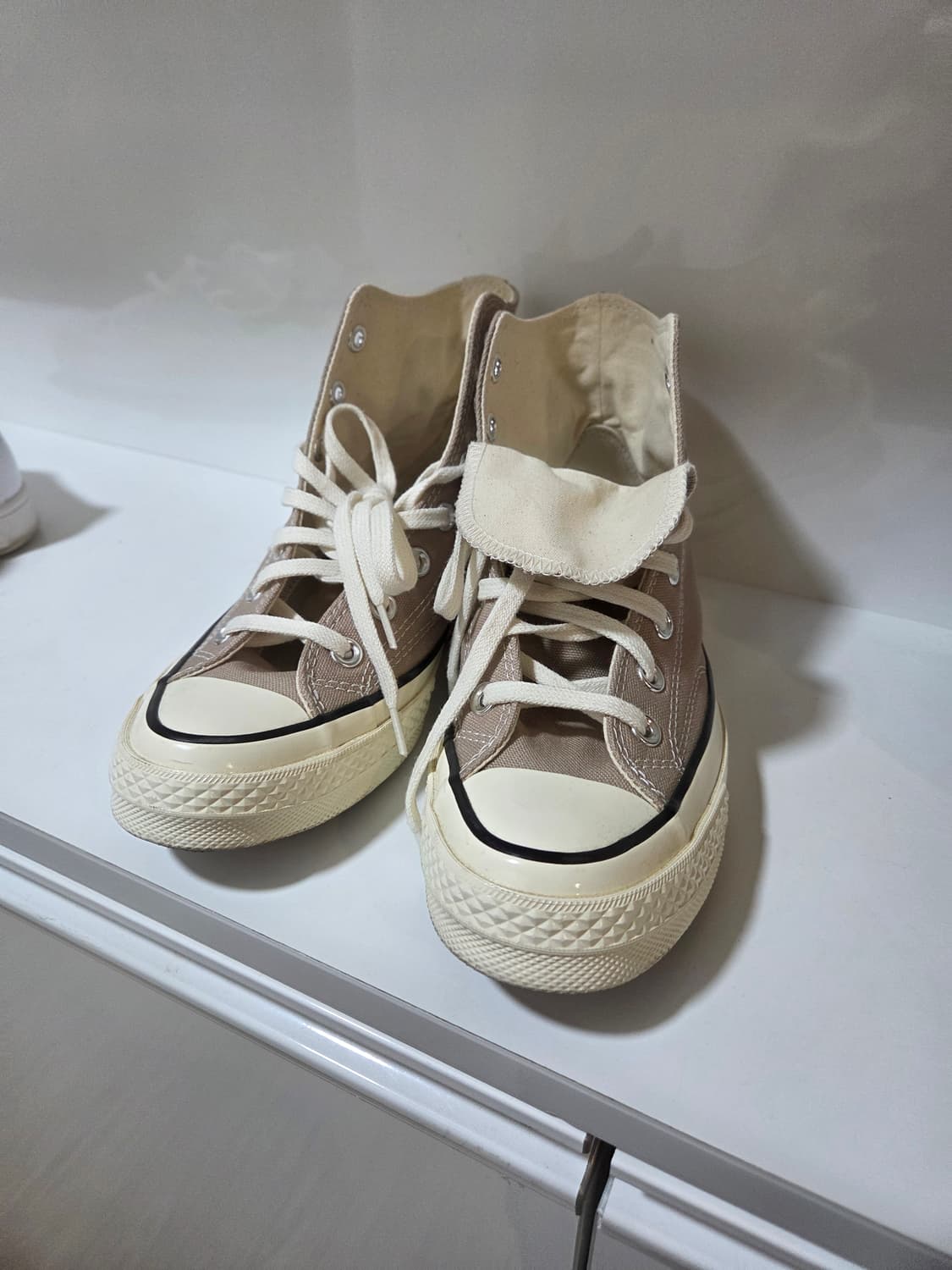 컨버스 하이 판매합니다~ 상품이미지1