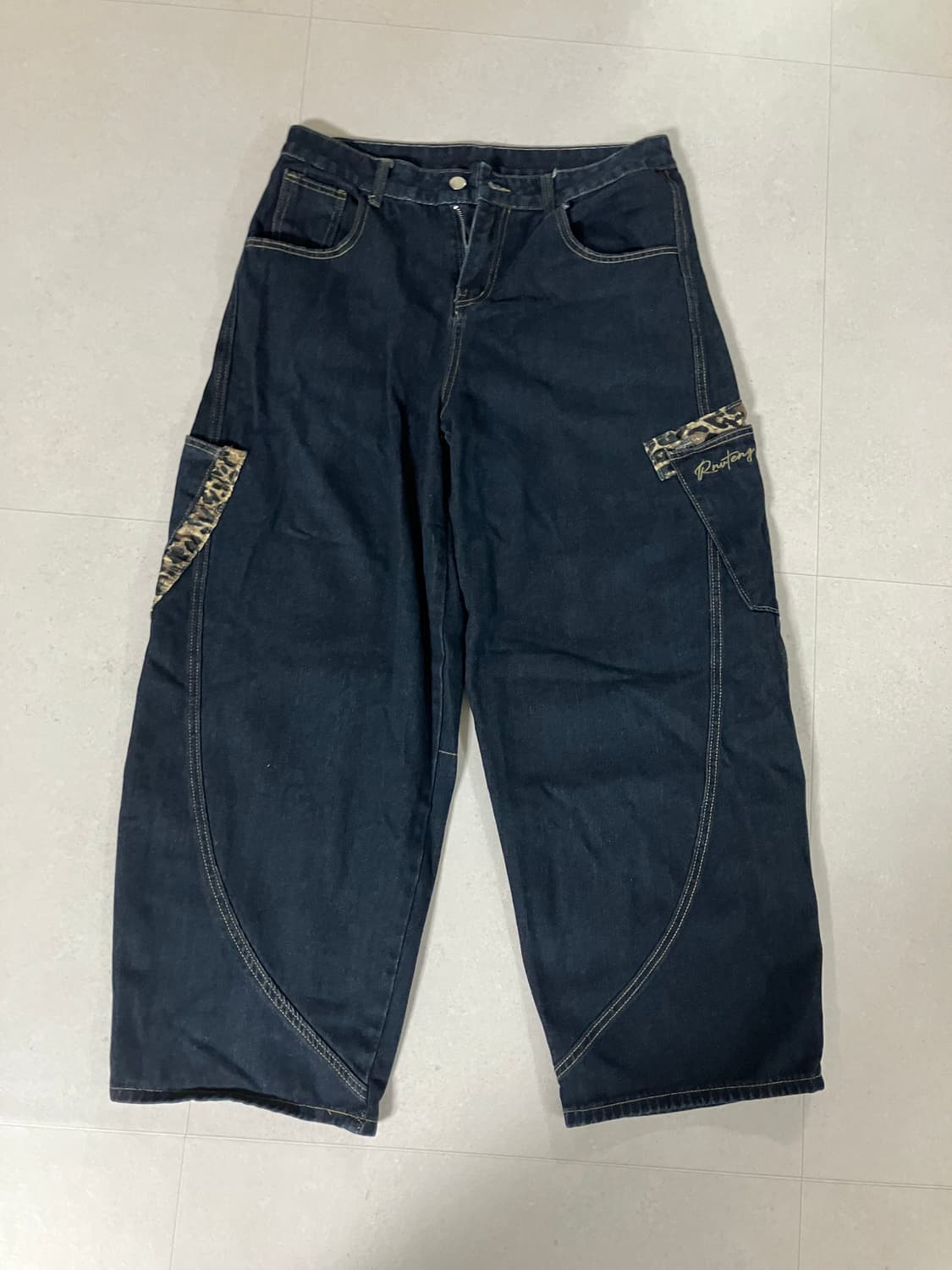 와이드 벌룬 포켓 호피 무늬 데님 팬츠 상품이미지1