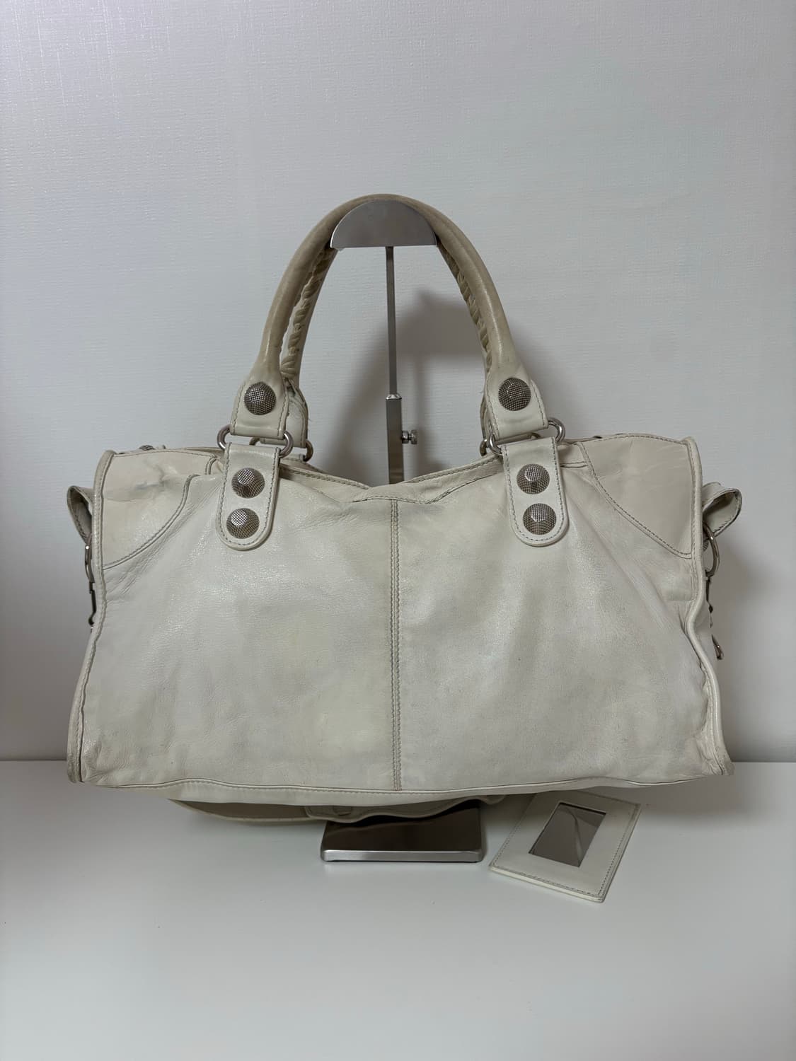 발렌시아가 자이언트 모터백 아이보리 상품이미지6