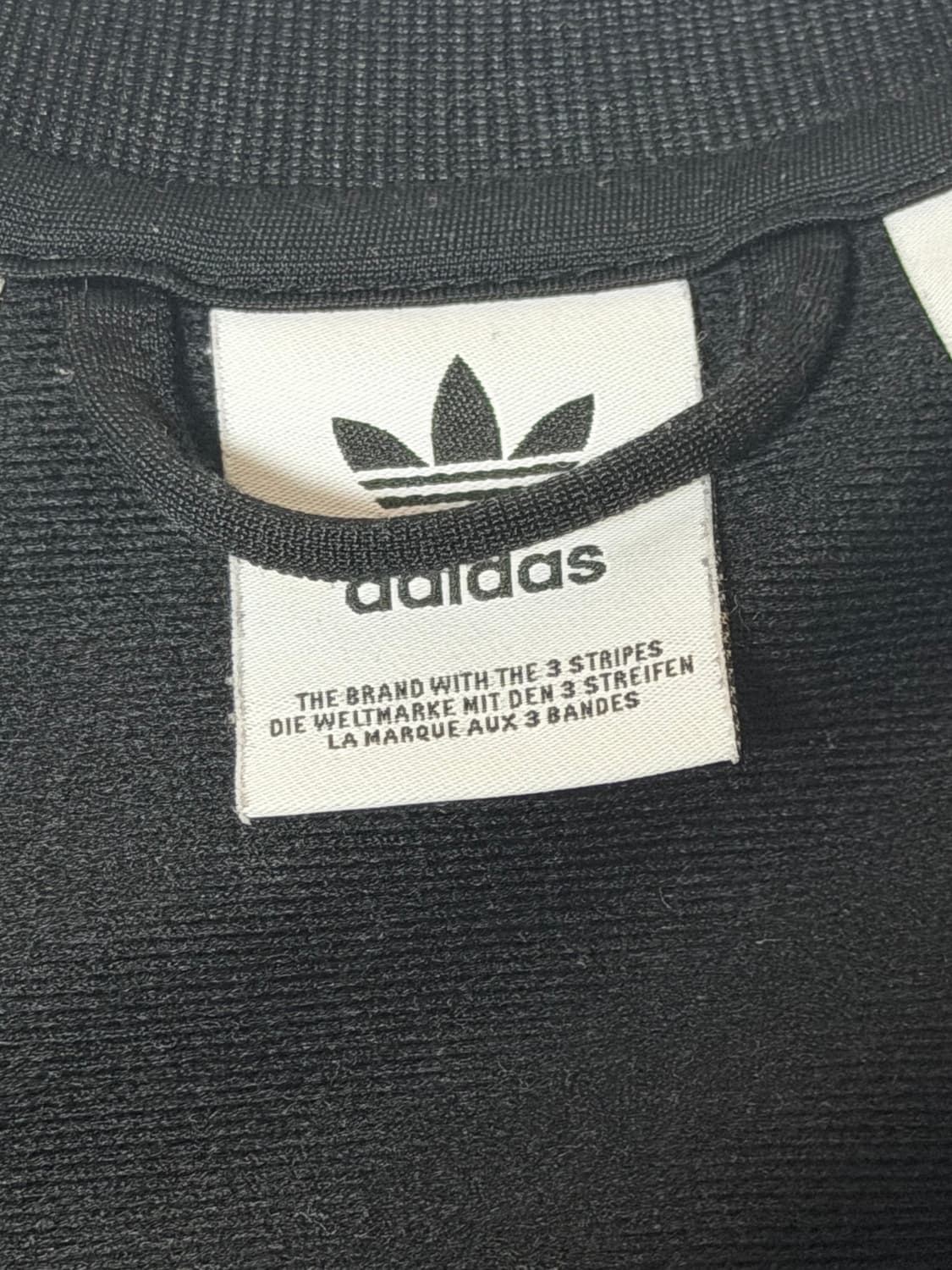 슬림핏 아디다스 핀터st 져지 데려가세용🖤🖤 상품이미지2