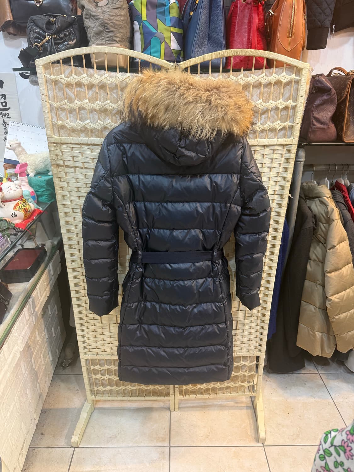 2/44-55 정품 몽클레어 nantesfur 롱패딩 팝니다 상품이미지9