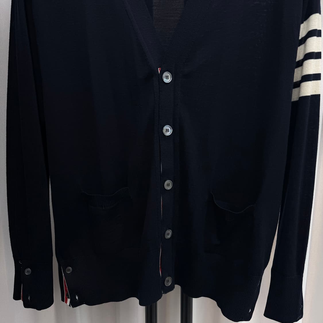 [4] 톰브라운 메리노 울 가디건 네이비 상품이미지5