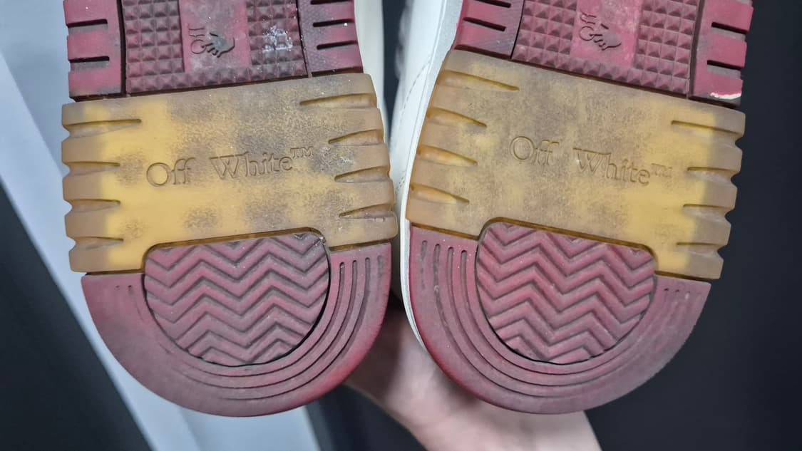 오프화이트 아웃오브오피스 상품이미지5