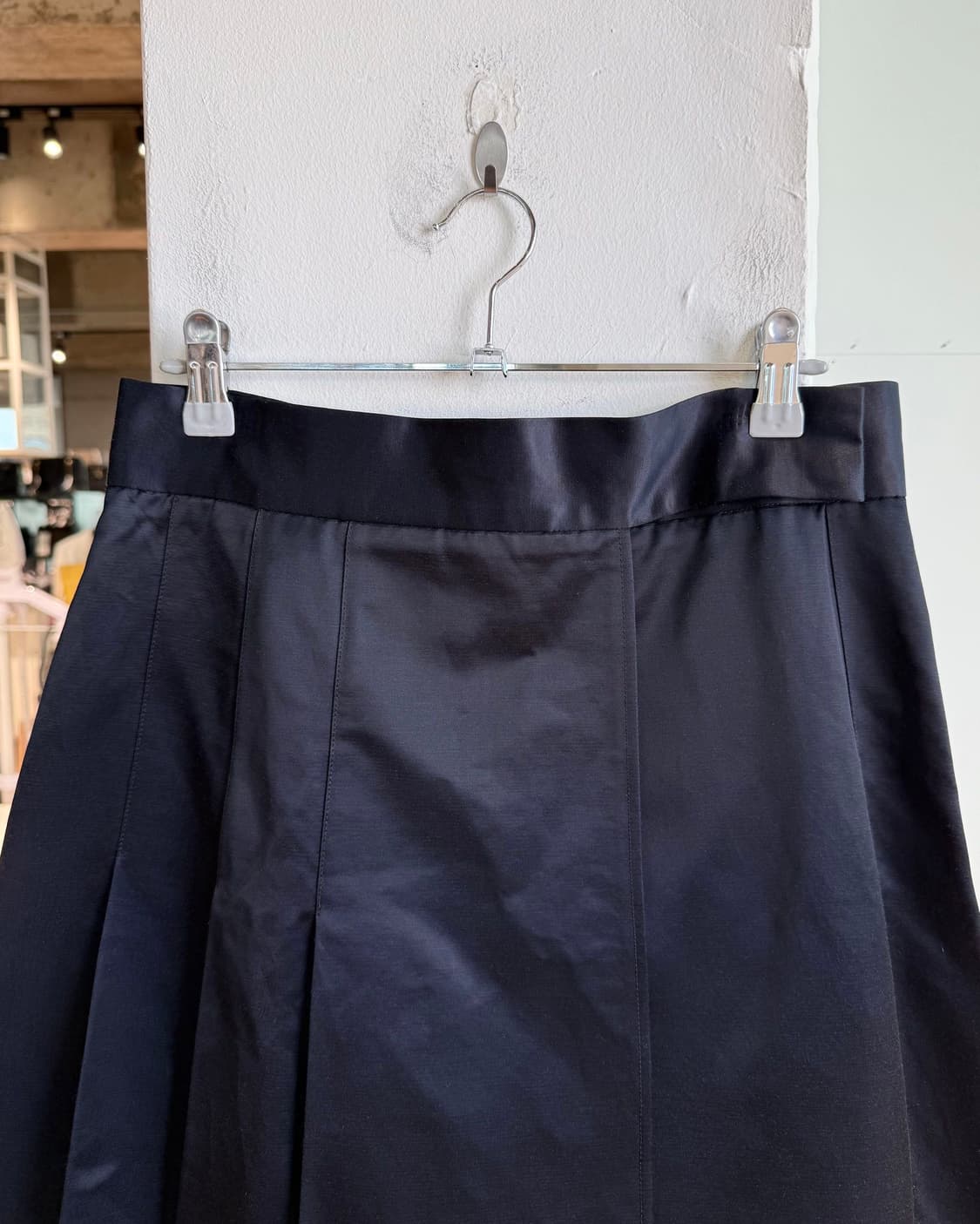 아페쎄 블랙 플리츠 랩 미니스커트 상품이미지2