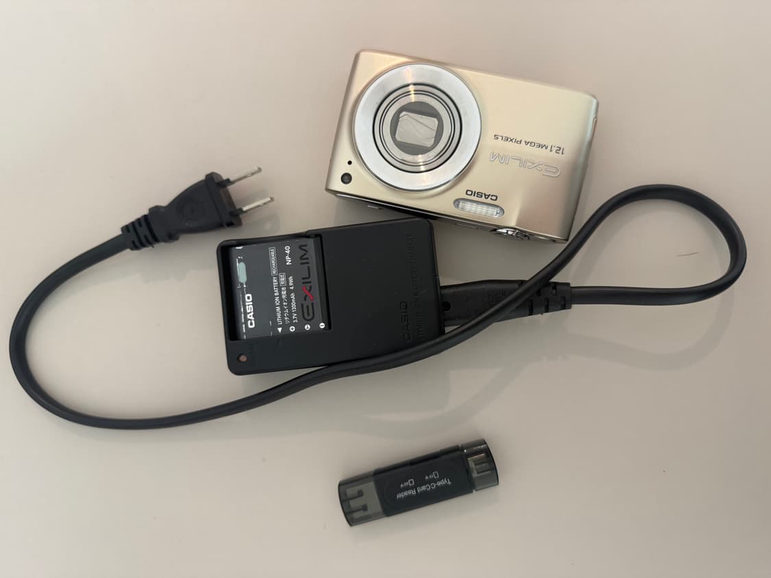 카시오 엑슬림 z400 태연 방지민 디카 상품이미지2