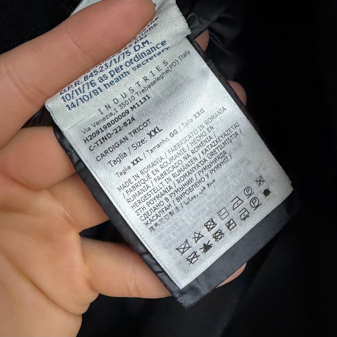 [S+급/2XL] 몽클레어 슬리브 후드 니트패딩 블랙 상품이미지7